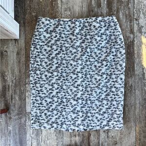 2 for $20 sale: Ann Taylor snow leopard lined professional pencil skirt - 14